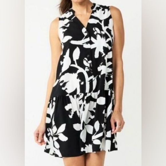 Nine West Dresses & Skirts - Nine West Drop Waist, Flounce Hem, Floral Dress NWOT